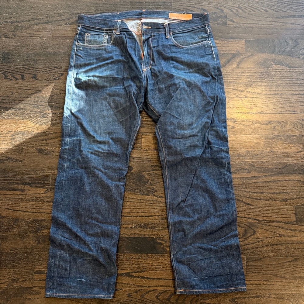 Jean Shop Men's Dark Blue Denim Jeans - Classic Straight Fit (like-new; wrinkle)